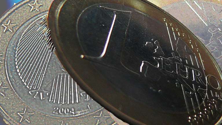 Οκτώ ευρωπαϊκές τράπεζες κατηγορούνται για καρτέλ στα ομόλογα