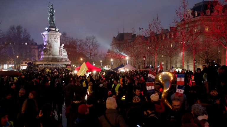 Στους δρόμους συνταξιούχοι στη Γαλλία για αυξήσεις στις συντάξεις