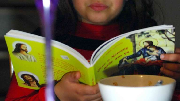 Μαγνησία: Μαθητές χωρίς ρεύμα, διαβάζουν με γκαζάκι