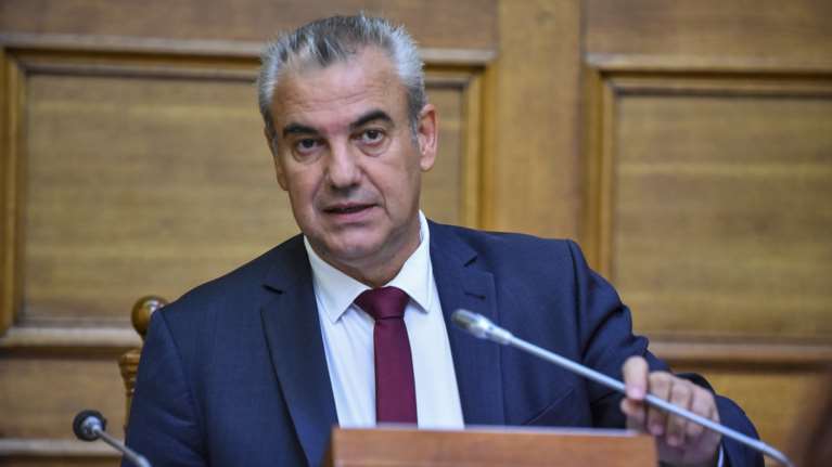 Αποδοκιμασίες στα Γρεβενά κατά του βουλευτή του ΣΥΡΙΖΑ Χρήστου Μπγιάλα