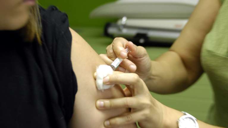 ΑΠΘ: Τι χρειάζεται να ξέρετε για τη γρίπη και τον εμβολιασμό