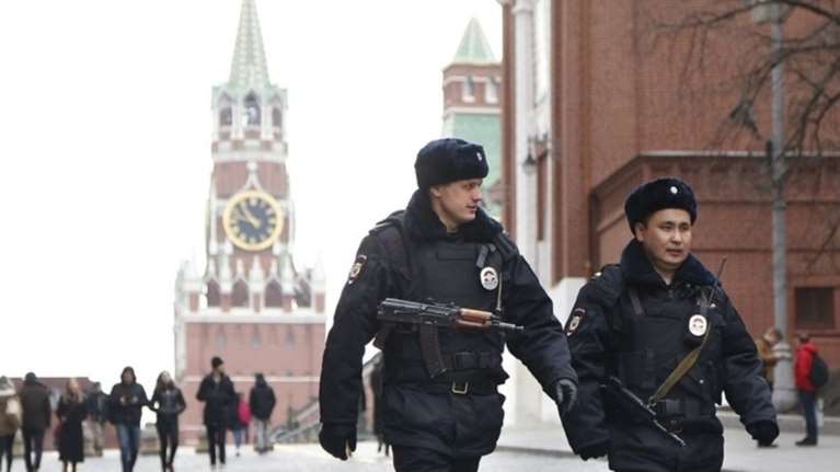 Μπαράζ απειλών στη Ρωσία: 50.000 απομακρύνθηκαν από δημόσιους χώρους