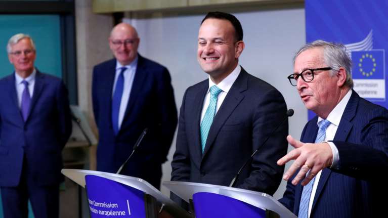 Γιούνκερ: &quot;Η Μέι γνωρίζει ότι δεν θα γίνει επαναδιαπραγμάτευση του Brexit&quot;