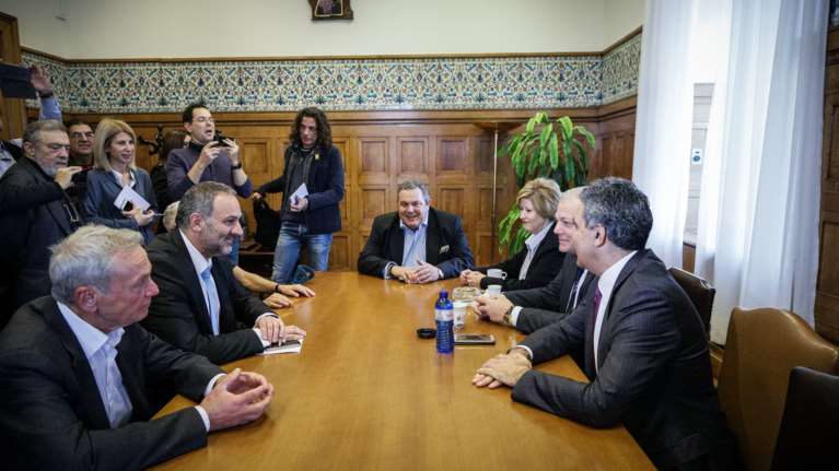 Προς διάλυση η ΚΟ των ΑΝΕΛ: Οργή Καμμένου, &quot;παράθυρο&quot; Βούτση