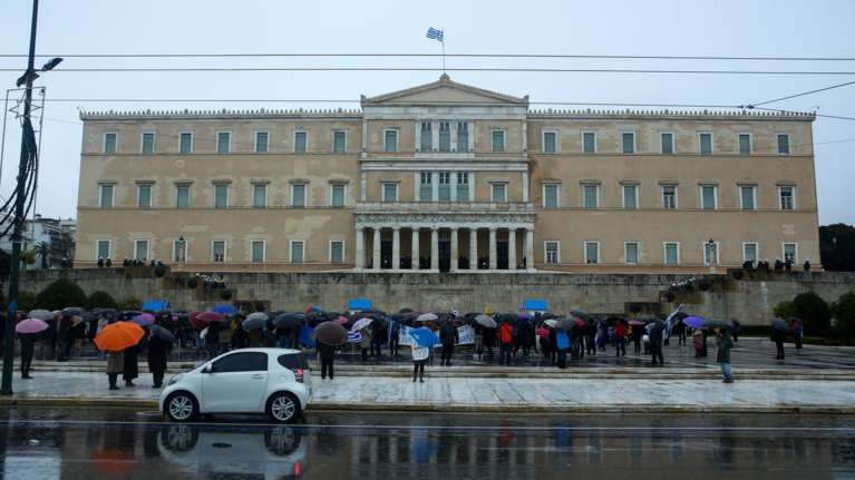 Δημοσκόπηση: Στις 5,5 μονάδες το προβάδισμα της ΝΔ, πεντακομματική η Βουλή