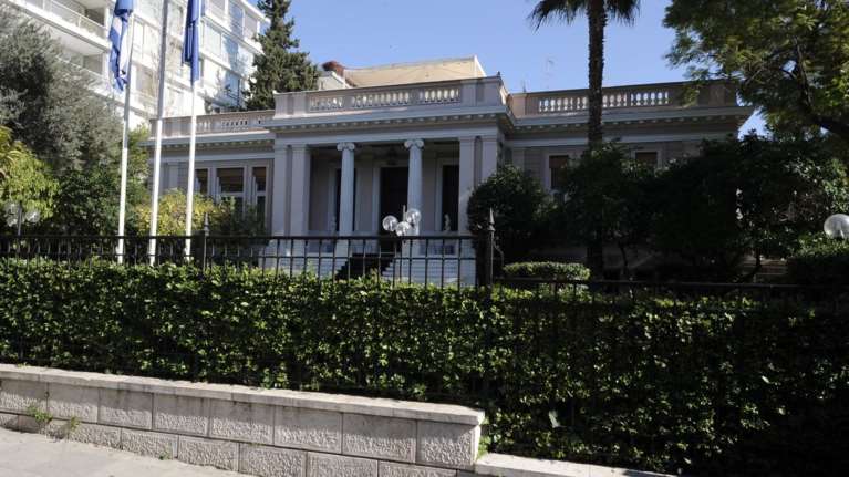 Κρίσιμη συνάντηση κυβέρνησης-τραπεζών για την πρώτη κατοικία