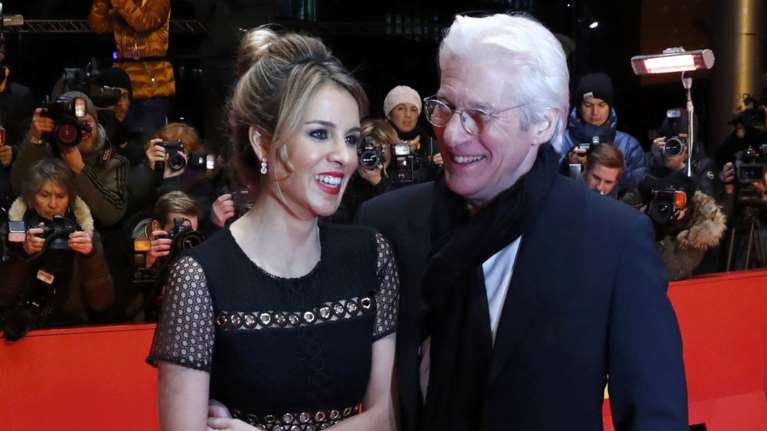 Ο Ρίτσαρντ Γκιρ απέκτησε γιο λίγο πριν κλείσει τα 70 του χρόνια