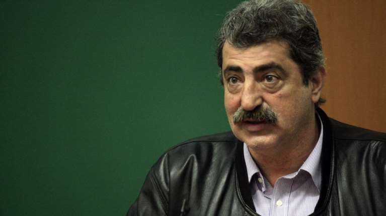 Πολάκης για γρίπη: Δεν είναι καμιά καταστροφή, μην τρελαθούμε