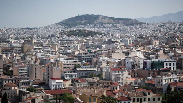 Μετά το νόμο Κατσέλη τι; Όλα τα σενάρια που είναι στο τραπέζι