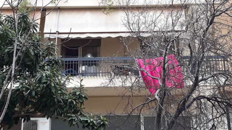 Άγριο έγκλημα σε διαμέρισμα στον Πειραιά