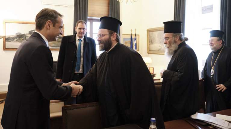 Συνάντηση Μητσοτάκη με αντιπροσωπεία του Πατριαρχείου