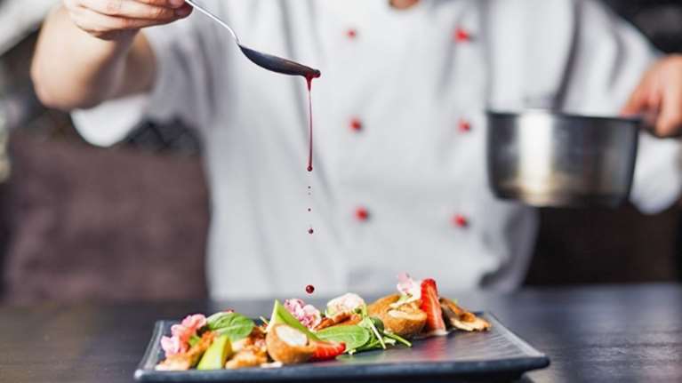 Εμπρηστές έβαλαν στο στόχαστρο βραβευμένο με αστέρι Μισελέν σεφ