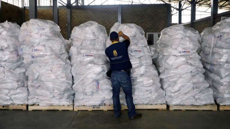 Βενεζουέλα: Αμερικανικά αεροσκάφη θα μεταφέρουν 200 τόνους βοήθειας