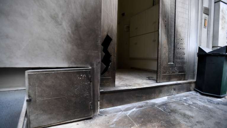 Ανάληψη ευθύνης για τέσσερις εμπρηστικές επιθέσεις