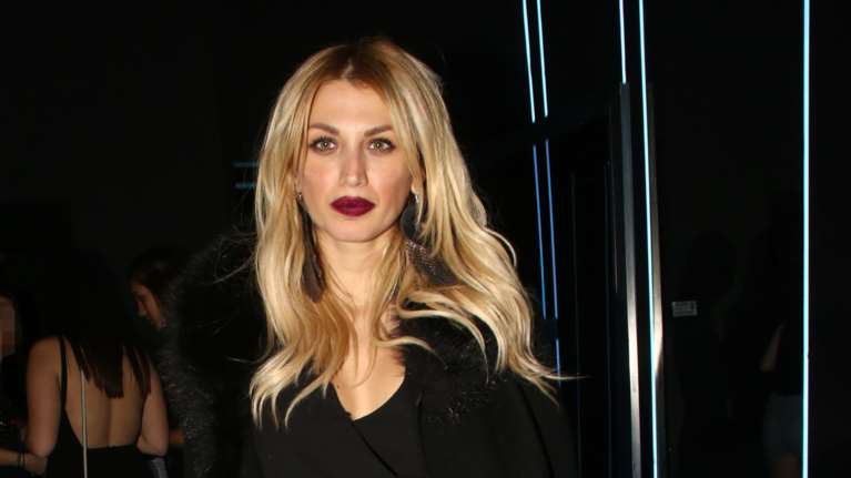 Σπυροπούλου απαντά: Ο Ατζούν, ο ΣΚΑΪ, η επιστροφή στο Survivor,η φωτογραφία