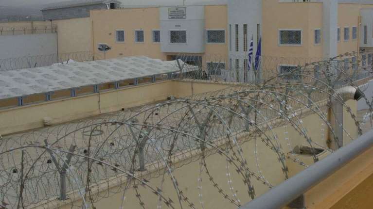 Δομοκός: Ισοβίτης μαχαίρωσε κρατούμενο στην Ε&#39; Πτέρυγα