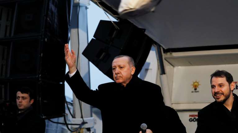 Νέο κύμα συλλήψεων στρατιωτικών στην Τουρκία