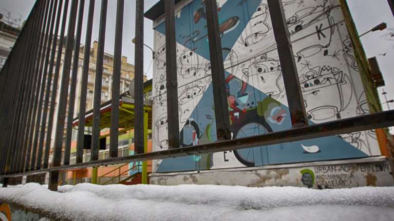 Kλειστά σχολεία και στην Αθήνα-δεκάδες σε όλη τη χώρα