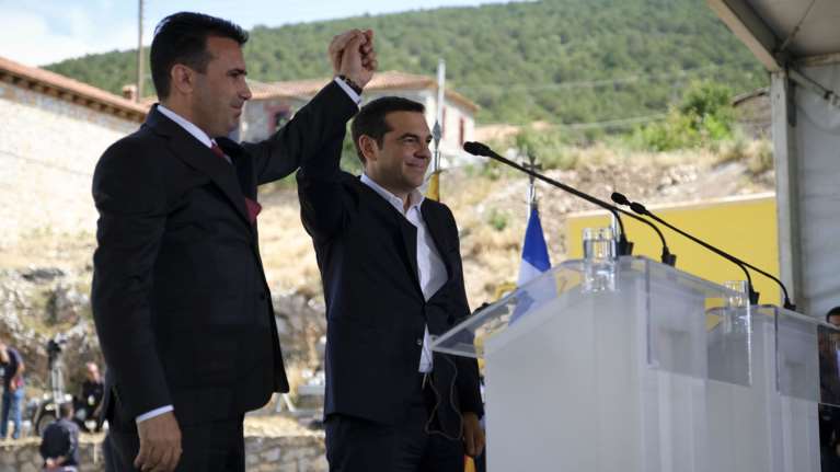 Το «φάντασμα» της Συμφωνίας των Πρεσπών πάνω από την κάλπη