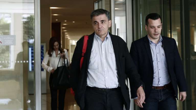 Νέο θρίλερ με την έκθεση της Κομισιόν λόγω κόκκινων δανείων