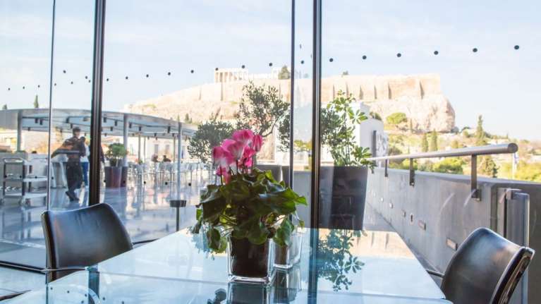 Ένα μεσημέρι στο πιο ωραίο εστιατόριο μουσείου στην Αθήνα