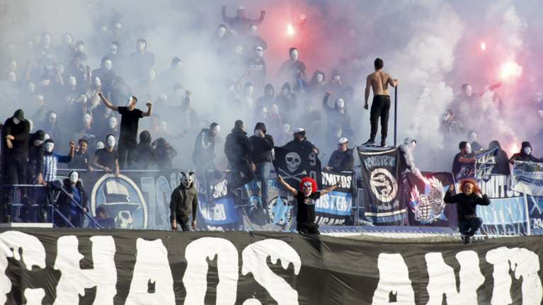 Επεισόδια και μολότοφ στο Περιστέρι στο Ατρόμητος - Πανιώνιος