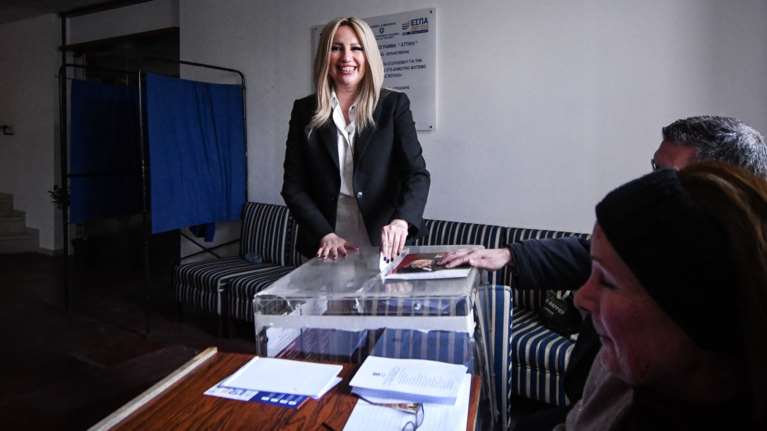 Ψήφισαν 65.000 μέλη για την εκλογή συνέδρων στο ΚΙΝΑΛ