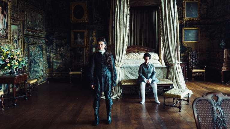 Η σκηνογράφος της Ευνοούμενης αποκαλύπτει μυστικά της ταινίας