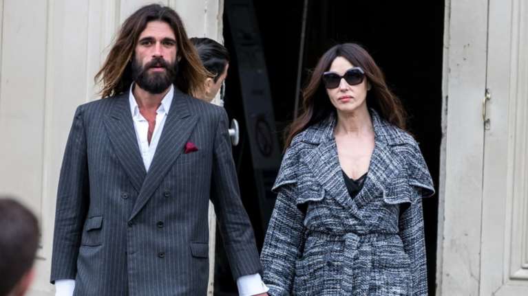 Ερωτευμένη Μπελούτσι! Η πρώτη δημόσια εμφάνιση με τον 36χρονο σύντροφό της