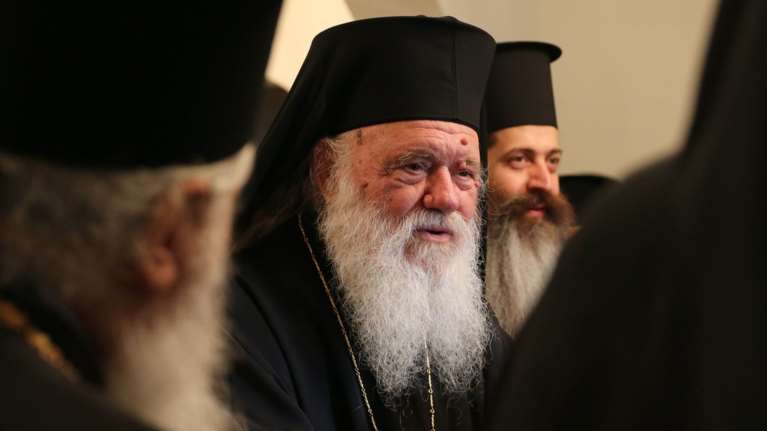 Ιερώνυμος: Χωρίς τη συγκατάθεση των ιερέων δεν γίνεται τίποτα