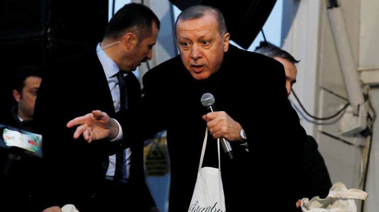 Guardian: Ο αριθμός των λαϊκιστών ηγετών έχει διπλασιαστεί