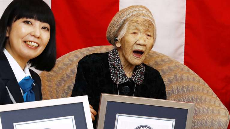 Τα μυστικά μακροζωίας της γηραιότερης γυναίκας στον κόσμο