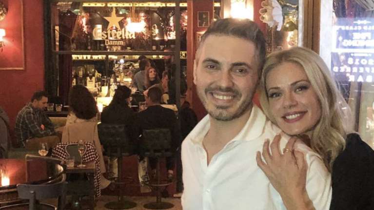 Ζέτα Μακρυπούλια – Μιχάλης Χατζηγιάννης: Πλάνα από το σπίτι του ζευγαριού στα νότια προάστια