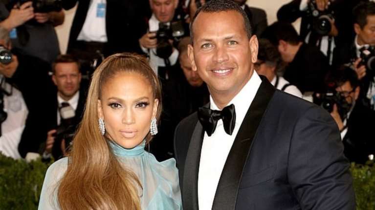 Αρραβώνας πενήντα καρατίων για την Τζένιφερ Λόπεζ