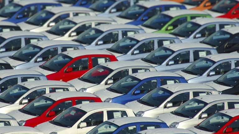 Αυξήθηκαν οι πωλήσεις ΙΧ το Φεβρουάριο – Ποιοι είναι οι νικητές