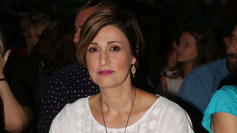 Ελένη Πέτα: Δείτε τον γοητευτικό ντράμερ και 10 χρόνια νεότερο σύζυγό της