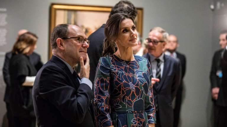 Η Βασίλισσα Λετίσια κατακτά το Λονδίνο: Η κομψή εμφάνιση με απίθανο φόρεμα