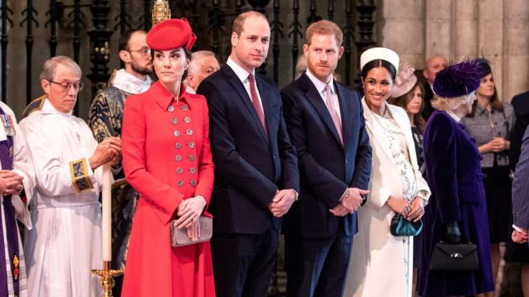 Χάρι και Μέγκαν φεύγουν από το Ανάκτορο του Κένσινγκτον