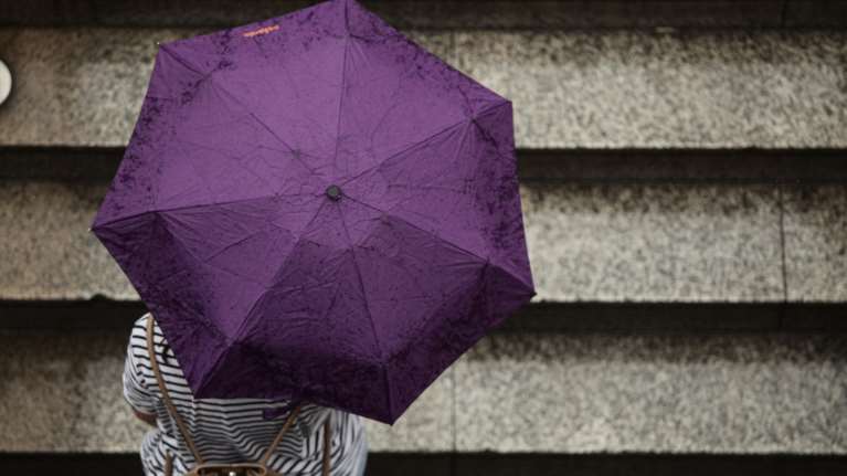 Βροχές και καταιγίδες στα ανατολικά και τα νότια