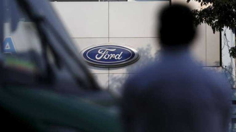 Κραδασμοί στη Ford: Σχεδιάζει να «κόψει» πάνω από 5.000 θέσεις εργασίας