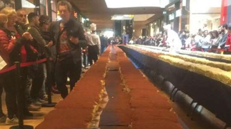 Το μεγαλύτερο τιραμισού στον κόσμο - Νέο ρεκόρ Γκίνες (βίντεο)