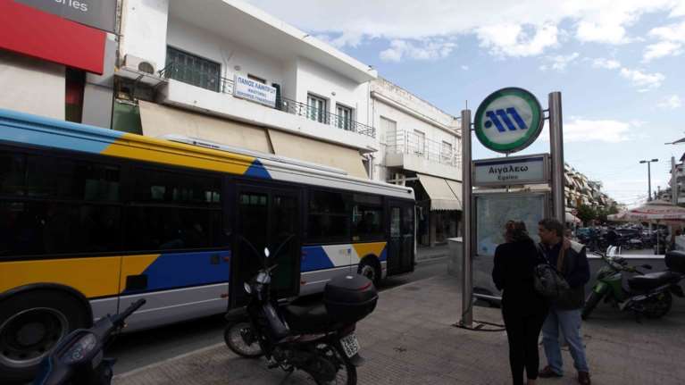 Δύο απειλητικά τηλεφωνήματα για βόμβα στο σταθμό μετρό Αιγάλεω