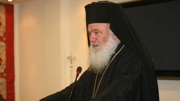 Αιχμές Ιερώνυμου κατά Μητροπολιτών στην Ιεραρχία για τη συμφωνία