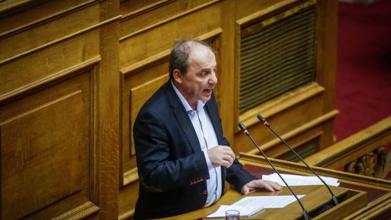 Πυρά εναντίον βουλευτή του ΣΥΡΙΖΑ για παραβιαση του απορρήτου