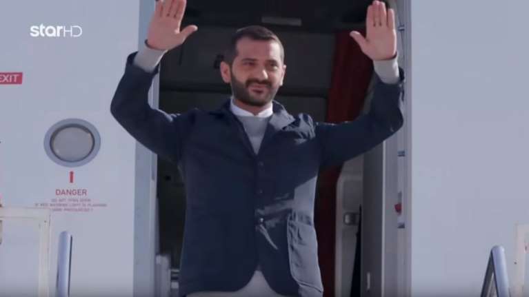 MasterChef: Απίστευτος Κουτσόπουλος αντέγραψε το νεύμα Παπανδρέου σε Λιάνη