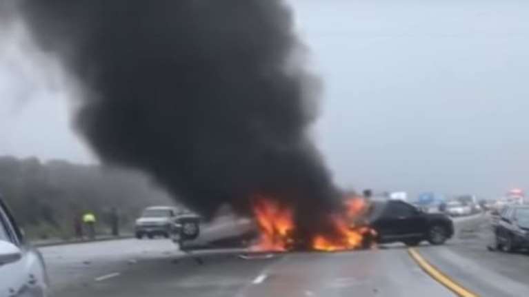 Καραμπόλα 50 οχημάτων στο Λος Άντζελες με τουλάχιστον 30 τραυματίες