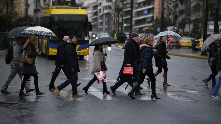 Meteo: Επιδείνωση του καιρού με βροχές και καταιγίδες
