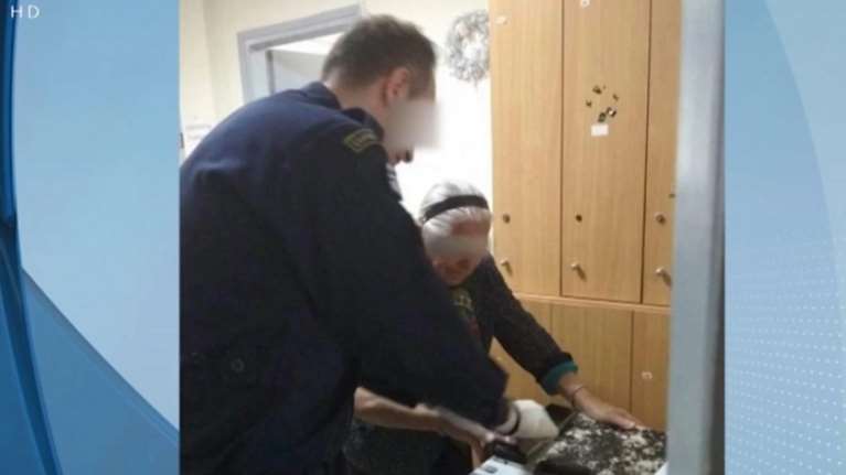 Και πρόστιμο 200 ευρώ στην 90χρονη που πωλούσε τερλίκια