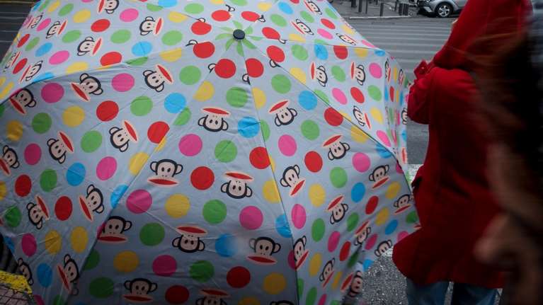 Βροχές, καταιγίδες και πτώση θερμοκρασίας την Τετάρτη