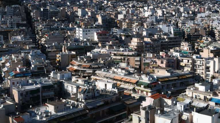 Ρύθμιση με αστερίσκους και ερωτηματικά για την α&#39; κατοικία